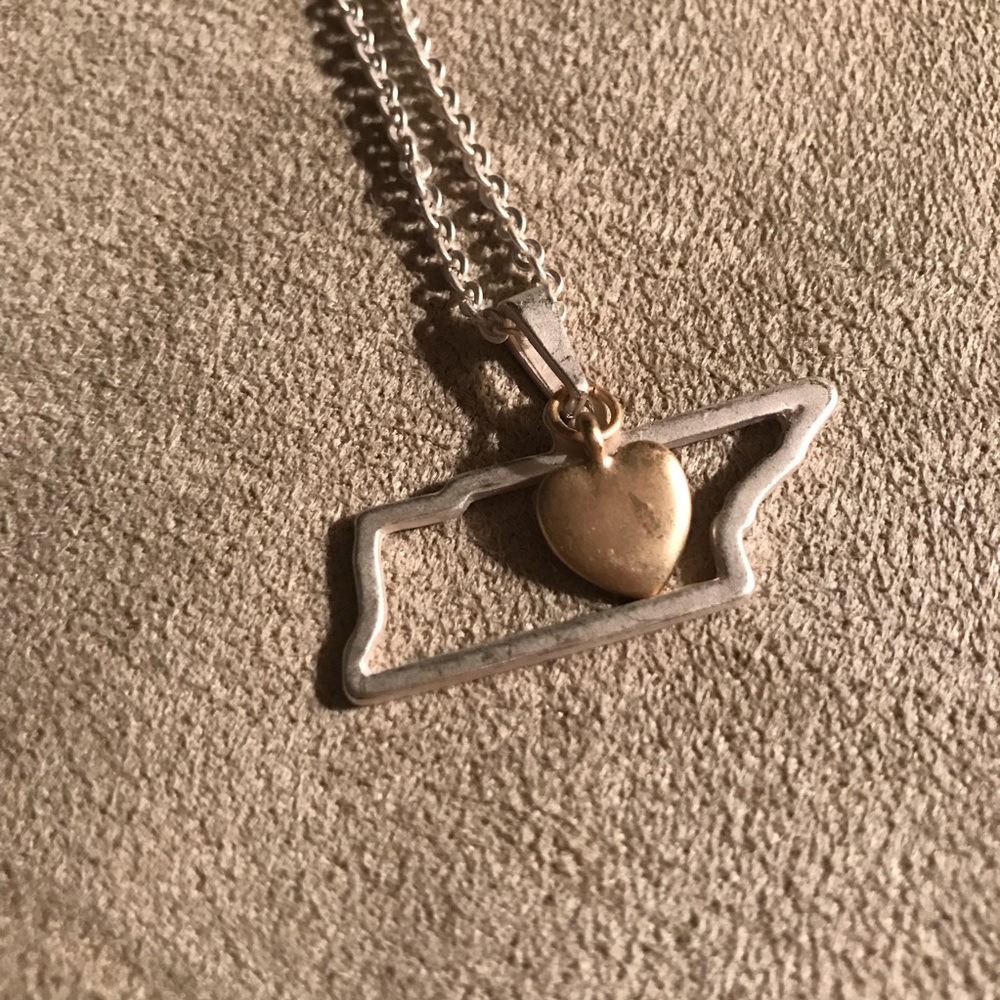 Tennessee State Outline necklace with heart